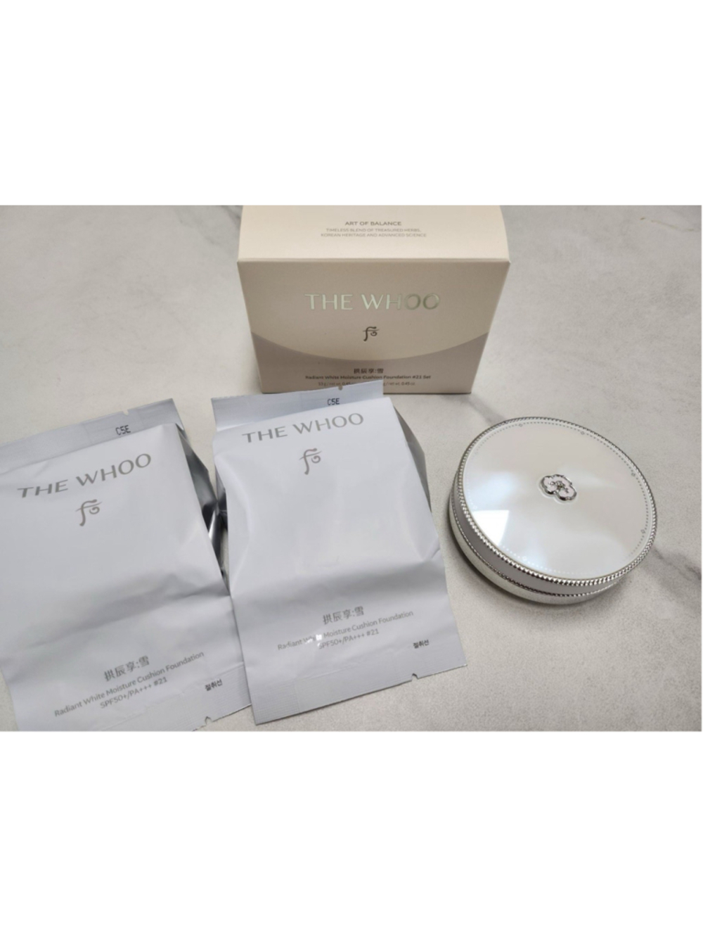 The Whoo Gongjinhyang Seol Radiant White Moisture Cushion Foundation #21 Set